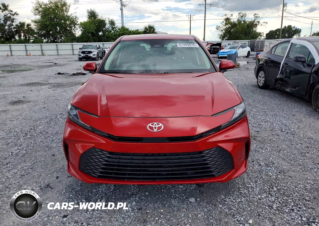 2026 Toyota Camry Le VIN:4T1DAACK8TU250449 - 5