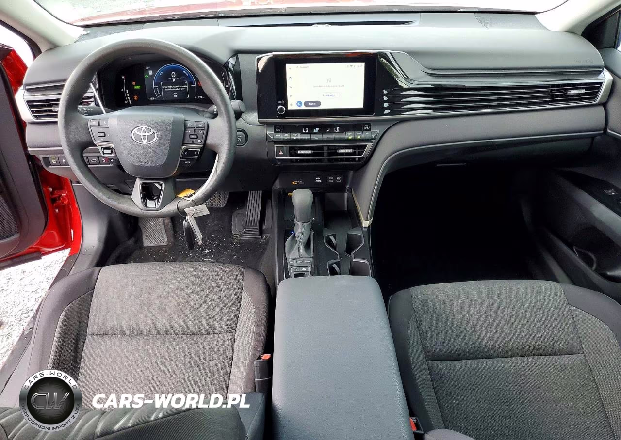 2026 Toyota Camry Le VIN:4T1DAACK8TU250449 - 8