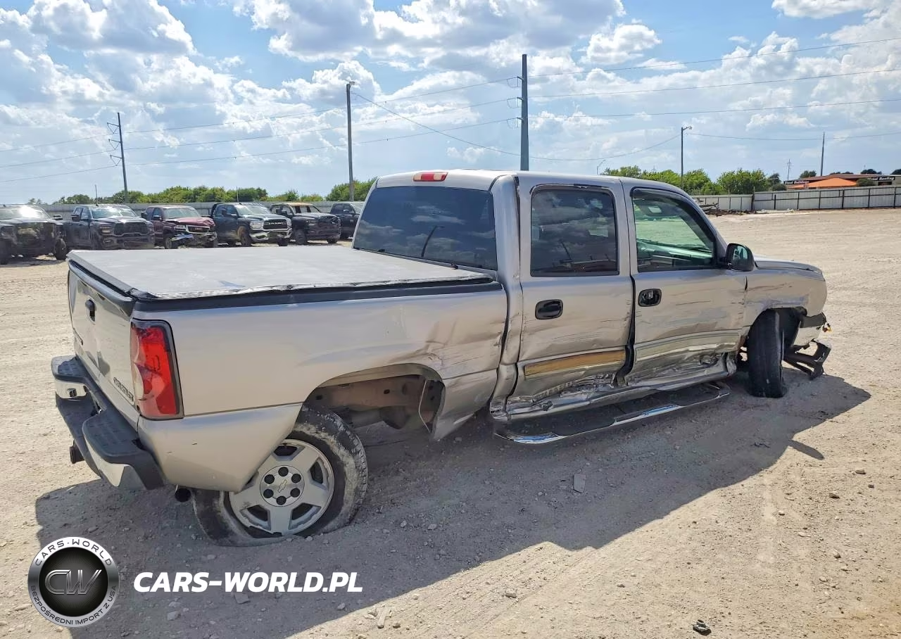 2005 Chevrolet Silverado C1500 VIN:2GCEC13T051222722 - 3