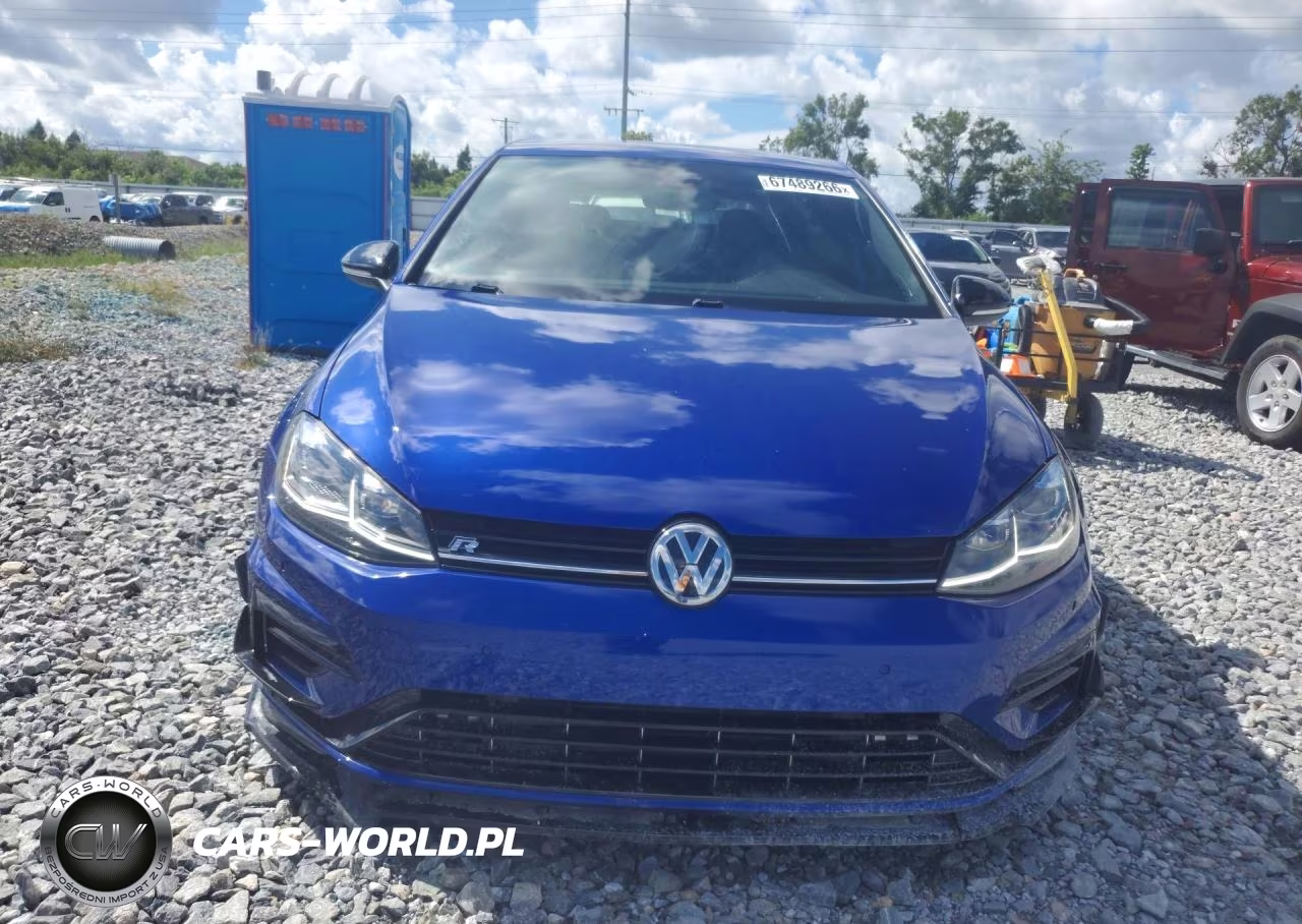 2018 Volkswagen Golf R VIN:WVWWF7AUXJW098200 - 5