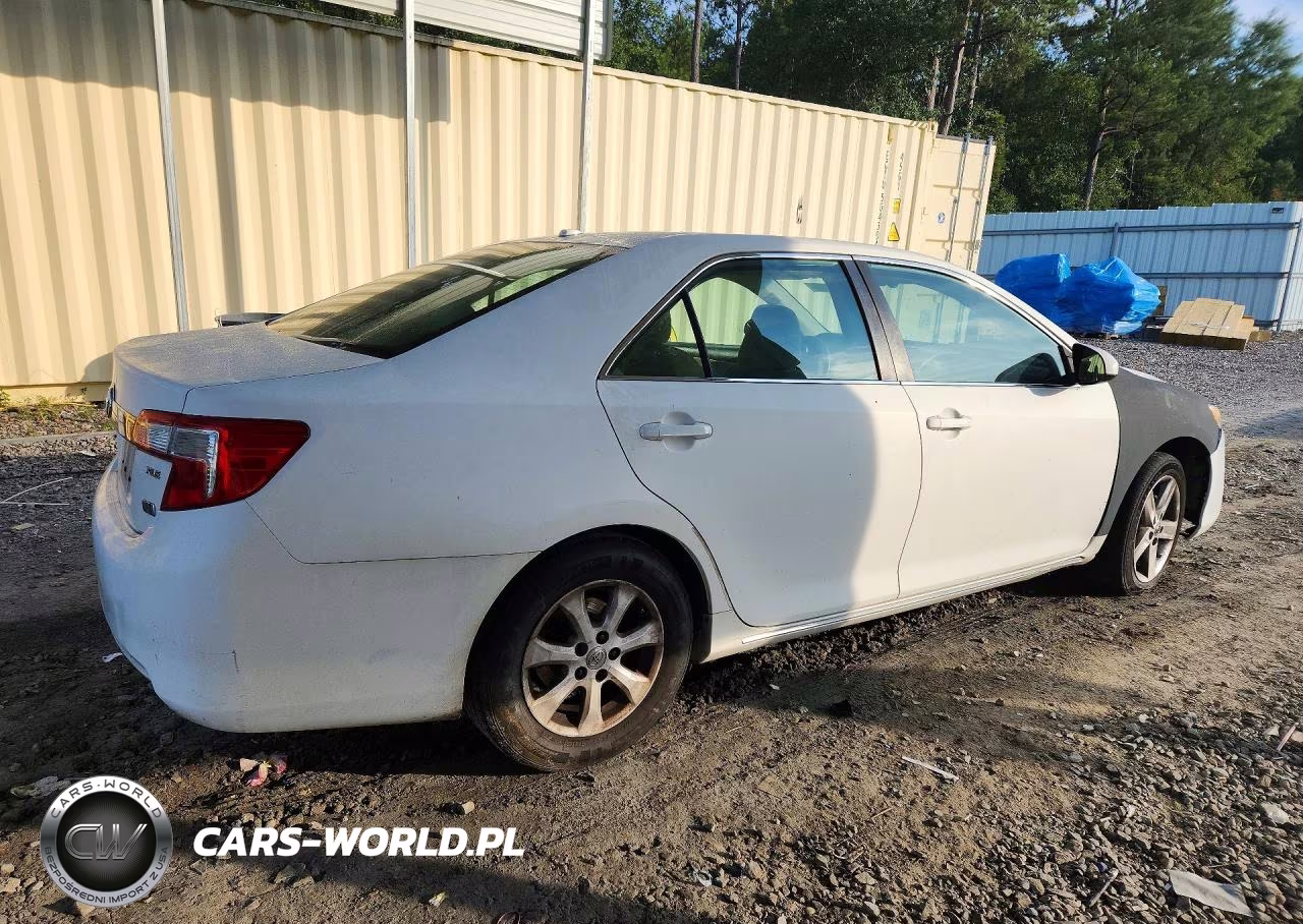 2014 Toyota Camry Hybrid Xle VIN:4T1BD1FK5EU118777 - 3