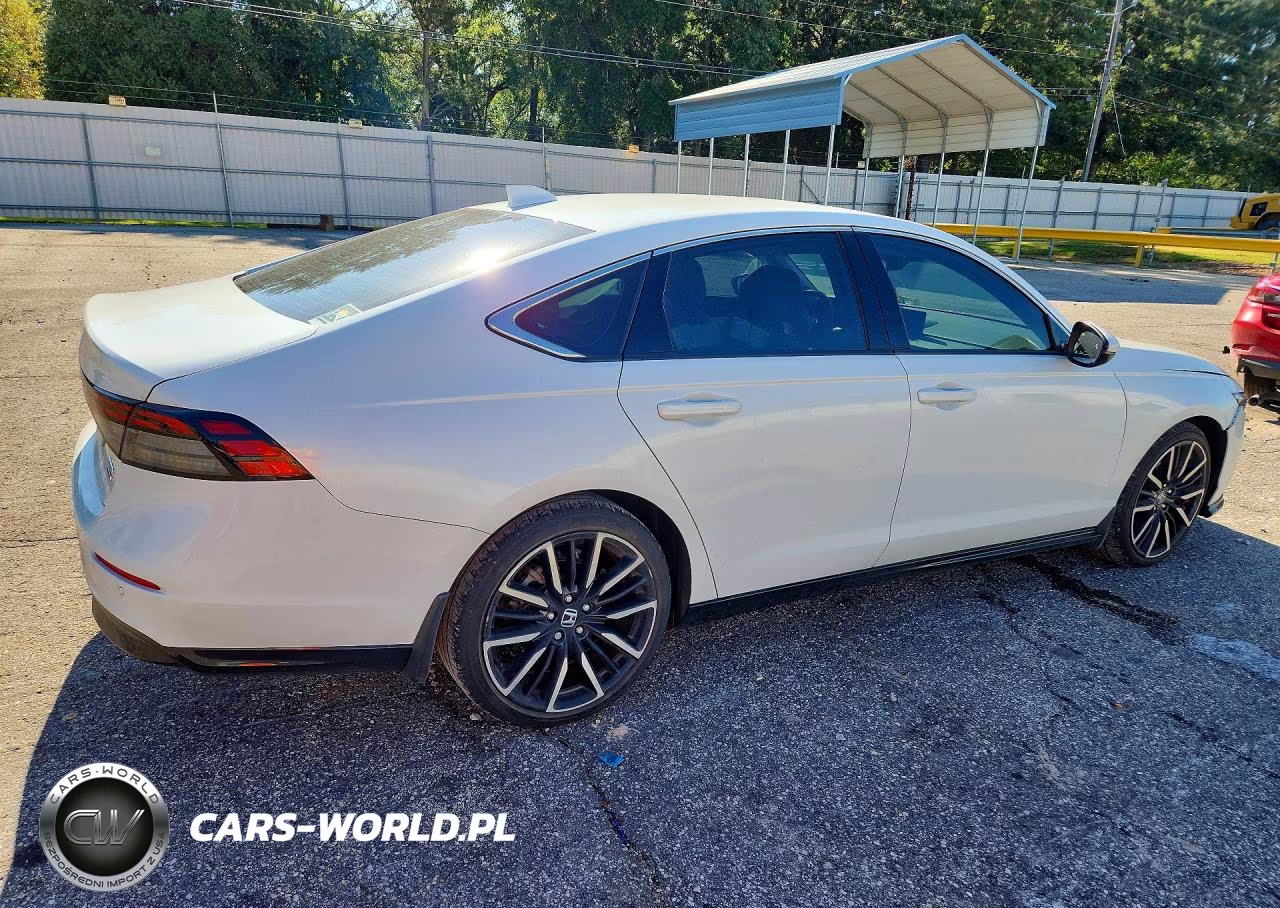 2023 Honda Accord Touring Hybrid VIN:1HGCY2F84PA036021 - 3