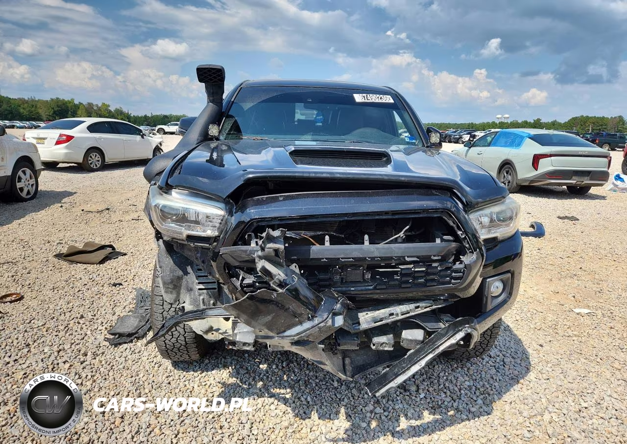 2018 Toyota Tacoma Trd Sport VIN:3TMDZ5BN2JM054587 - 5