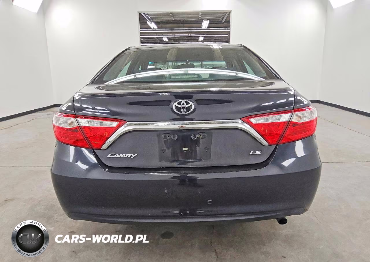 2017 Toyota Camry Le VIN:4T1BF1FK0HU364120 - 6