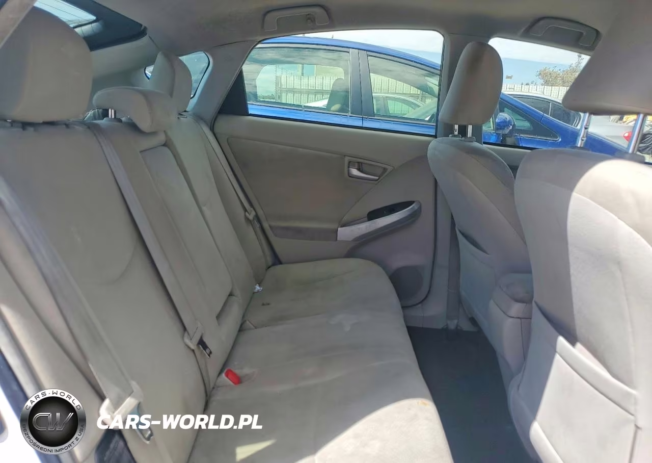 2012 Toyota Prius Two VIN:JTDKN3DU2C5452838 - 10