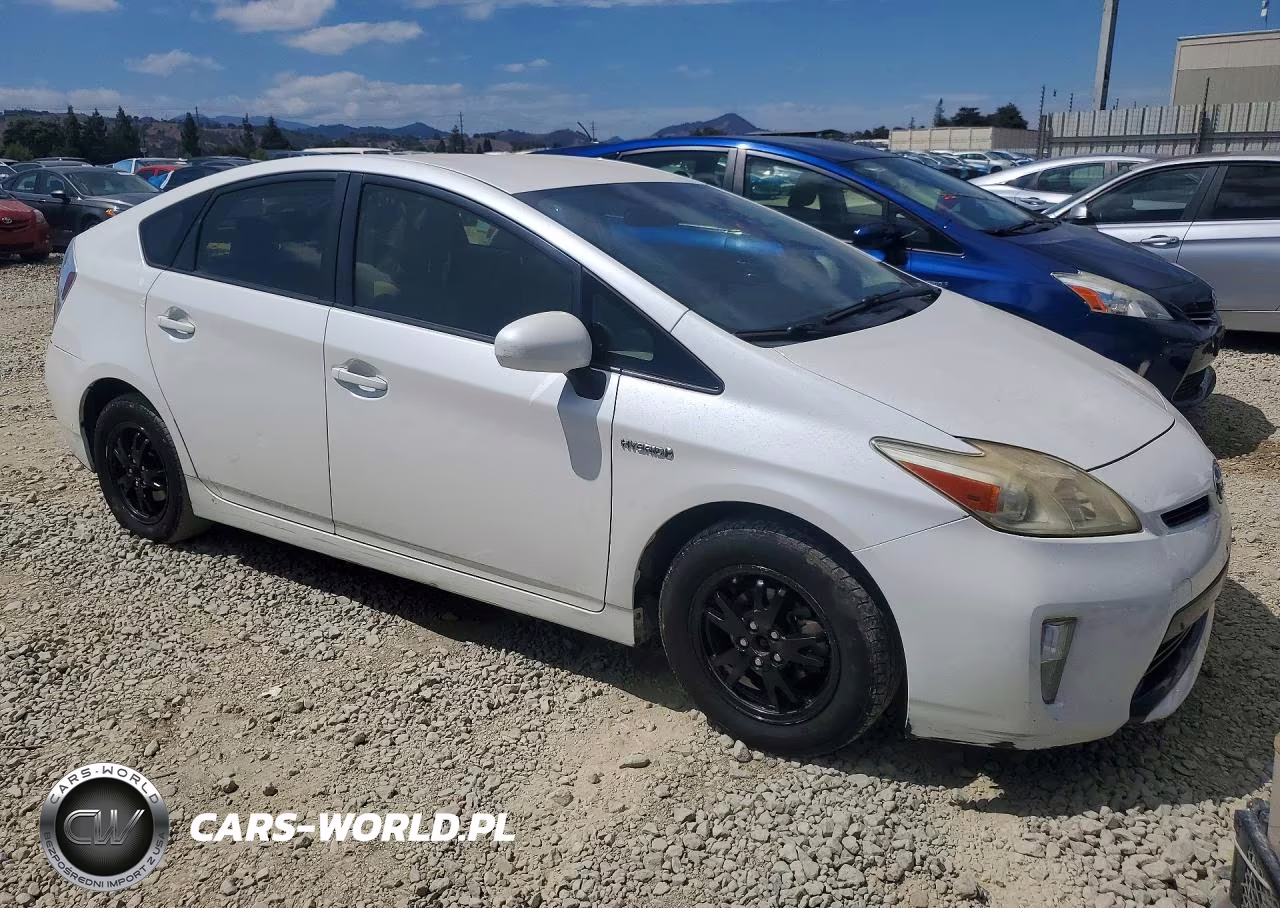 2012 Toyota Prius Two VIN:JTDKN3DU2C5452838 - 4