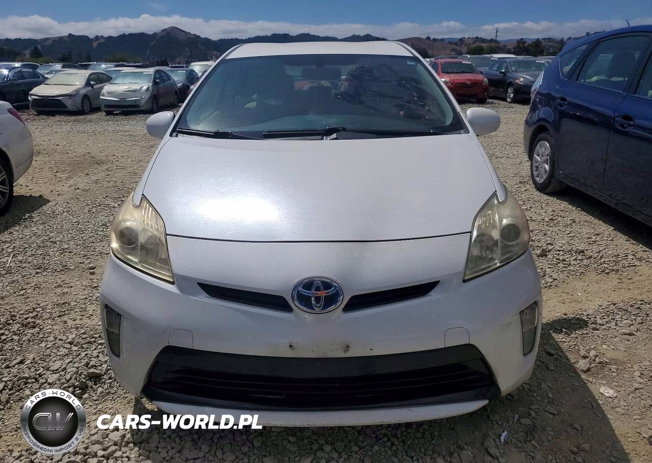 2012 Toyota Prius Two VIN:JTDKN3DU2C5452838 - 5