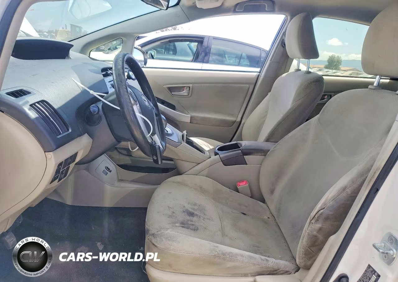 2012 Toyota Prius Two VIN:JTDKN3DU2C5452838 - 7