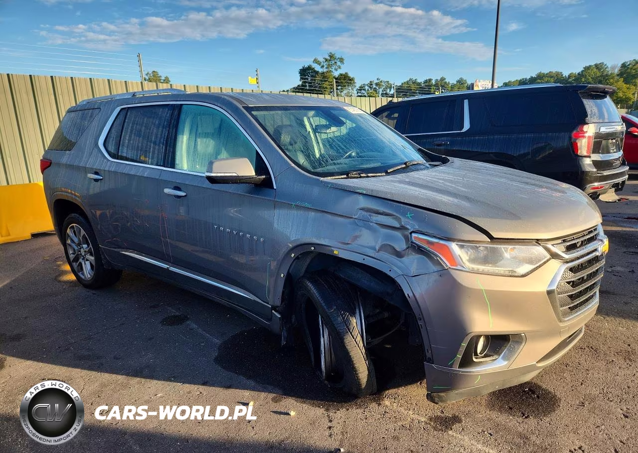 2019 Chevrolet Traverse Premier VIN:1GNERKKW6KJ230462 - 4