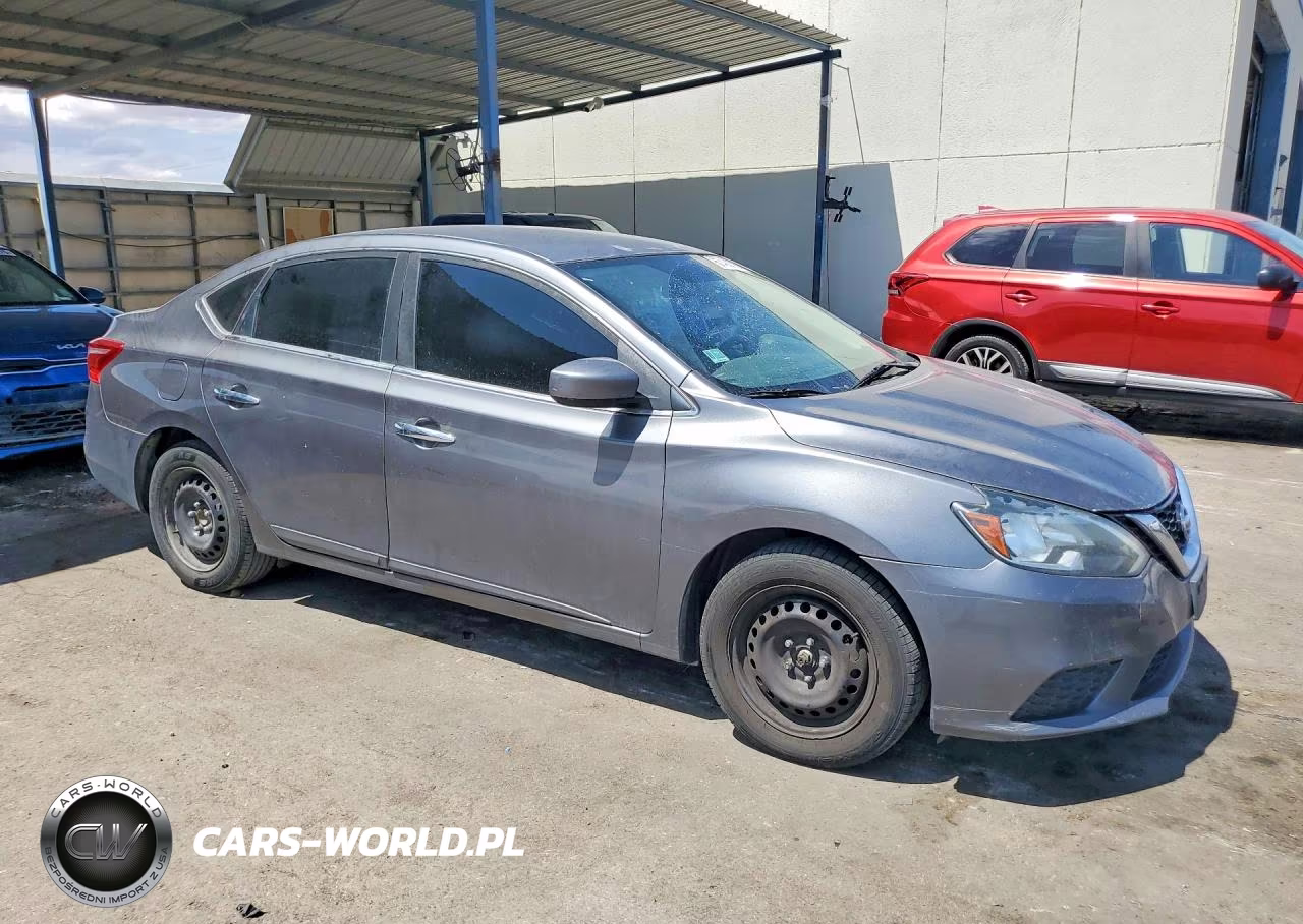 2018 Nissan Sentra S VIN:3N1AB7AP7JY336273 - 4