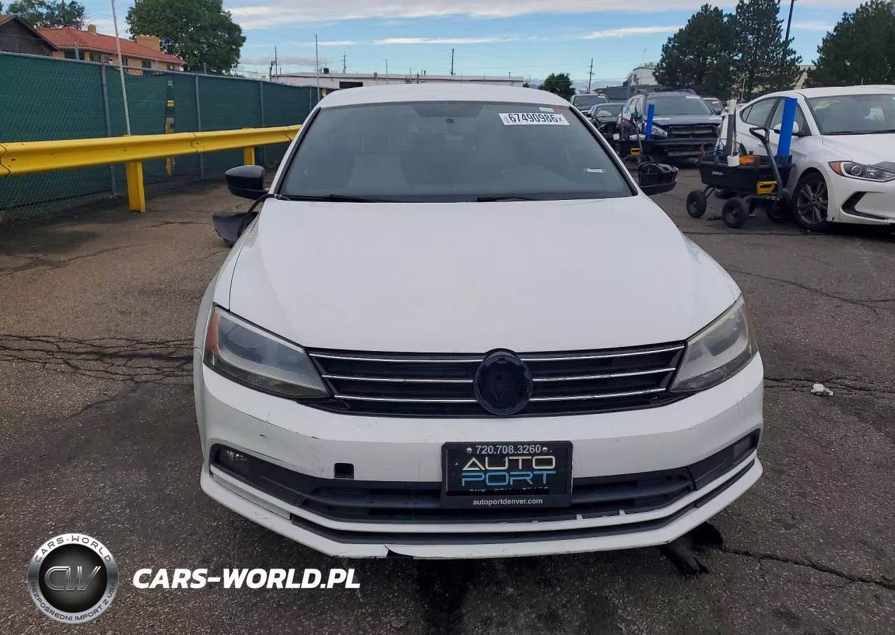 2016 Volkswagen Jetta Sport VIN:3VWD17AJ8GM343772 - 5