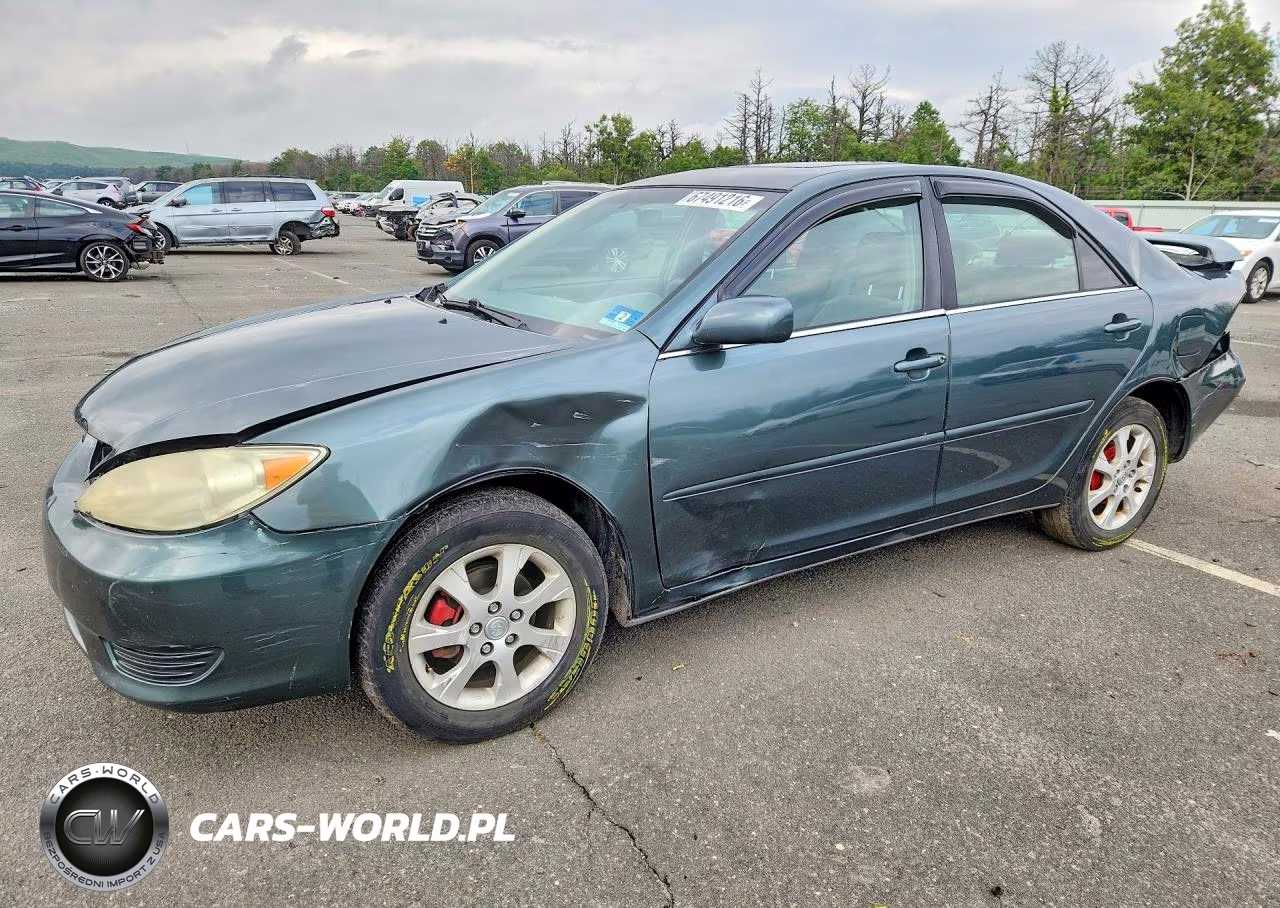 2005 Toyota Camry Le – zdjęcie 1 z 12