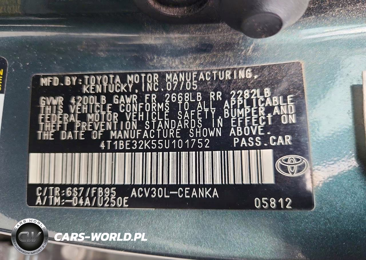 2005 Toyota Camry Le VIN:4T1BE32K55U101752 - 12