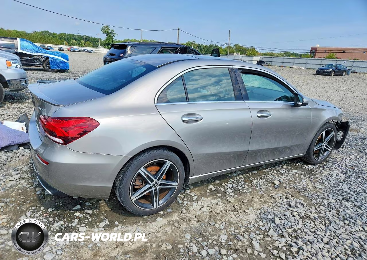 2019 Mercedes-Benz A 220 4Matic VIN:WDD3G4FB5KW023272 - 3