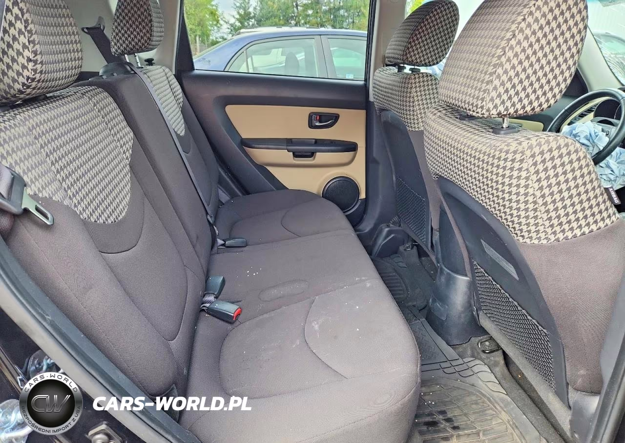 2011 KIA SOUL + VIN:KNDJT2A21B7236688 - 10