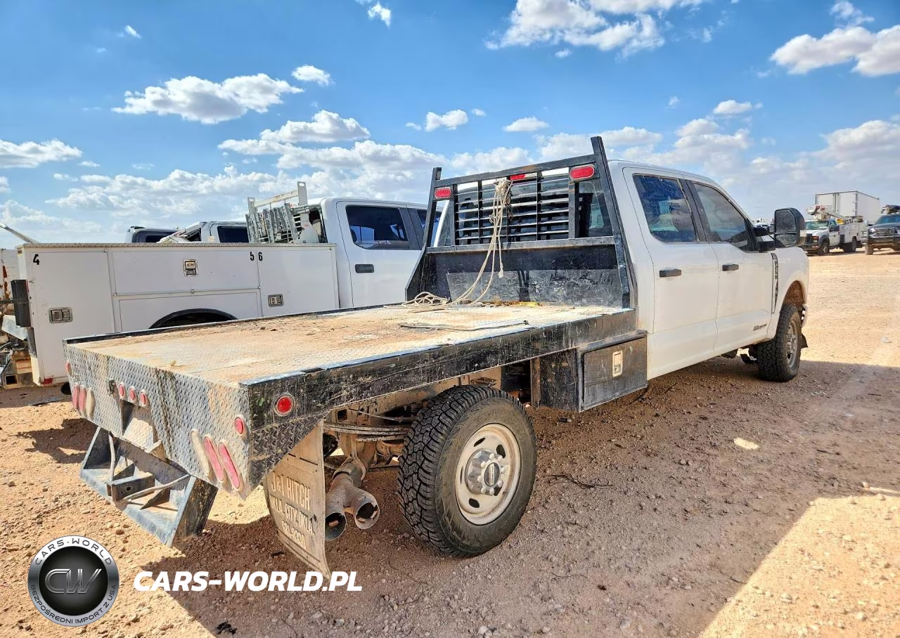 2024 Ford F250 Super Duty VIN:1FT7W2BT5REC55145 - 3