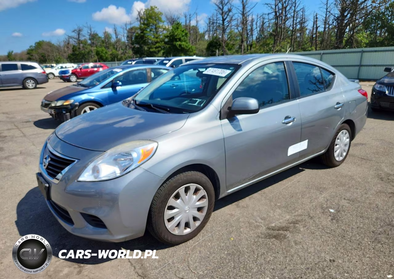 2013 Nissan Versa 1.6 S