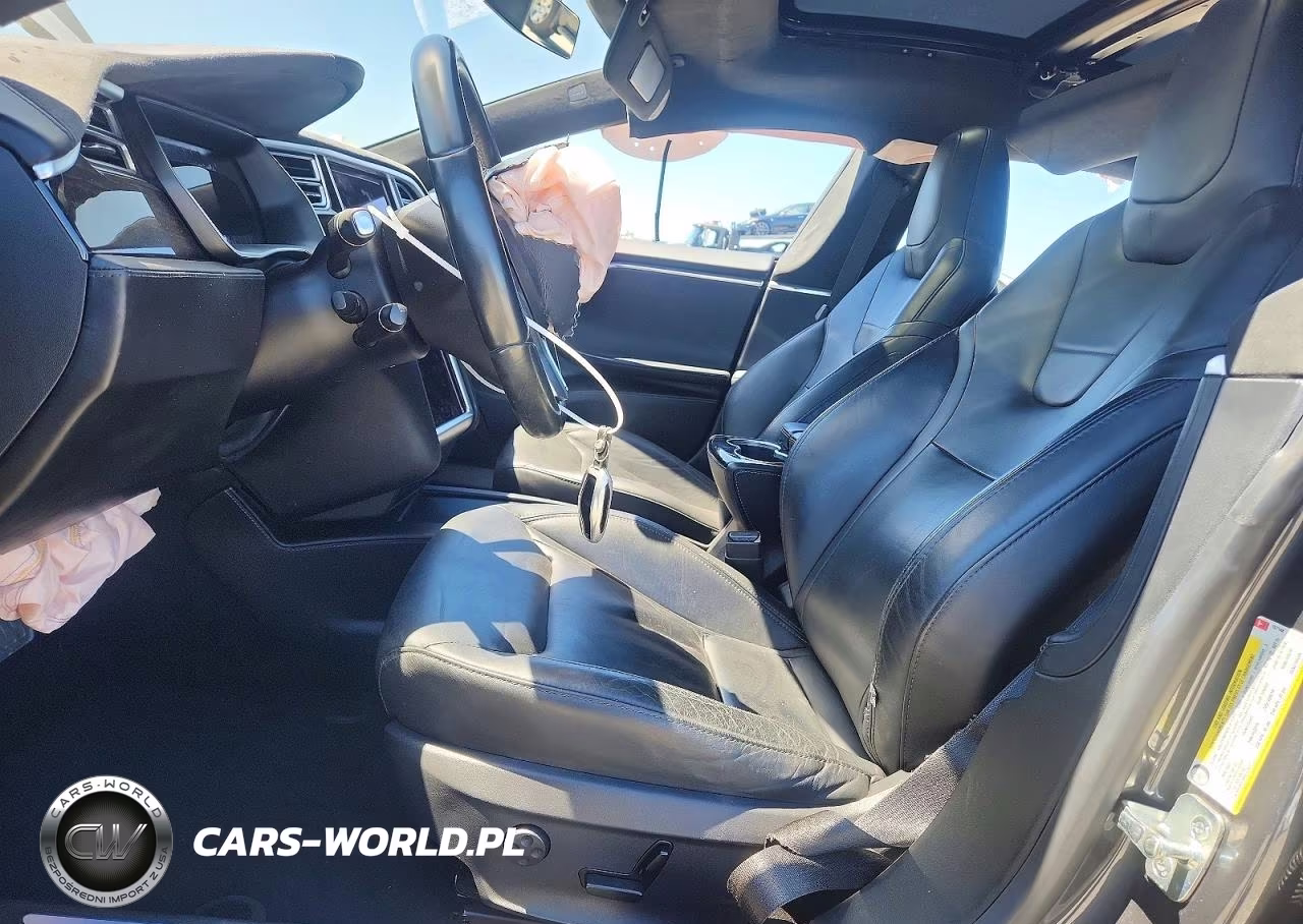 2016 Tesla Model S VIN:5YJSA1E21GF157148 - 7