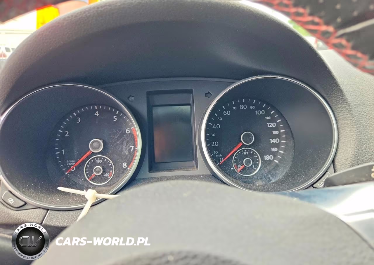 2011 Volkswagen Gti VIN:WVWHD7AJXBW213867 - 9