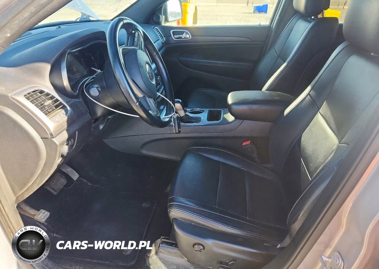 2020 Jeep Grand Cherokee Laredo VIN:1C4RJFAG3LC359607 - 7