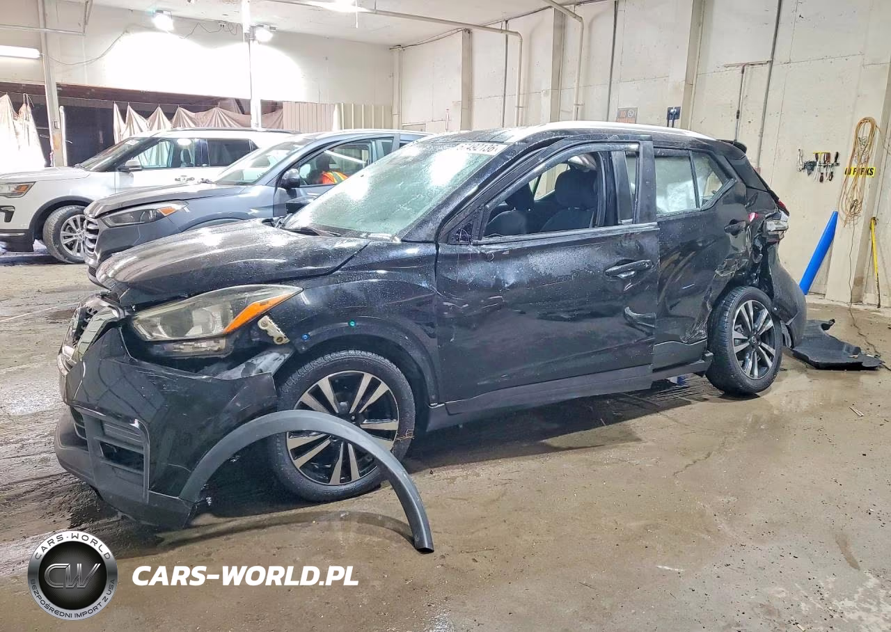 2019 Nissan Kicks Sv VIN:3N1CP5CUXKL506173 - 1