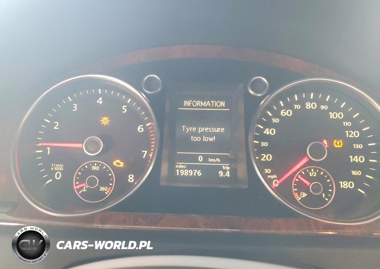 2011 Volkswagen Cc Luxury VIN:WVWHP7AN1BE705607 - 9