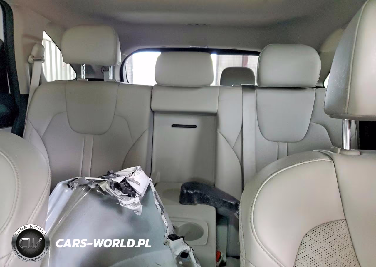 2023 Kia Sorento S VIN:5XYRLDLC5PG205684 - 10