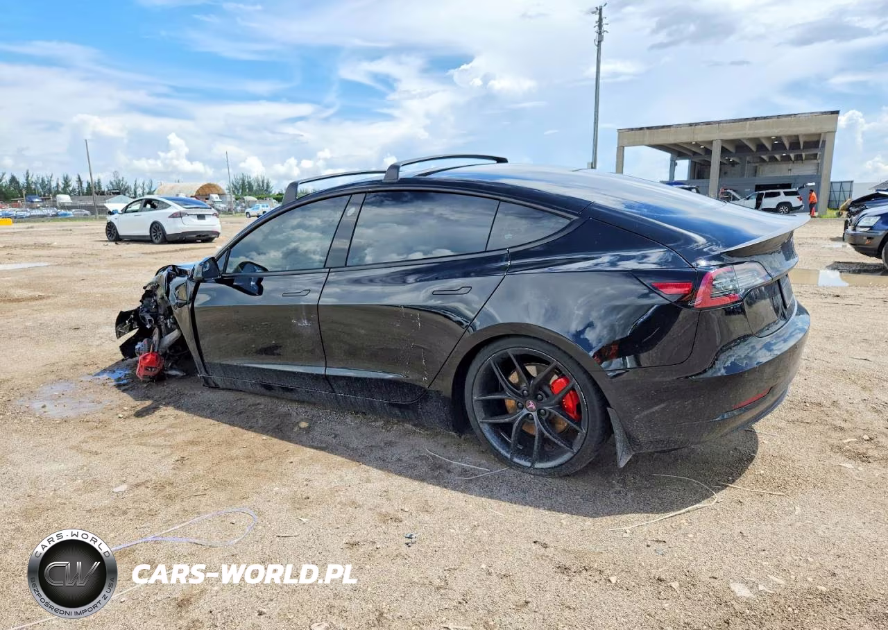 2022 Tesla Model 3 Performance Dual Motor All-Wheel Drive VIN:5YJ3E1EC0NF103919 - 2