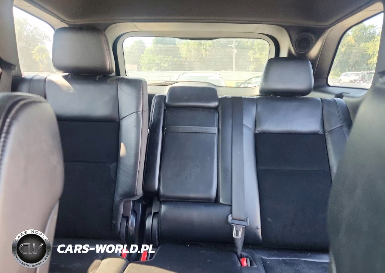 2018 Jeep Grand Cherokee Laredo VIN:1C4RJFAG3JC305446 - 10