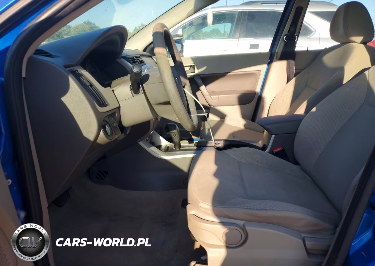 2010 Ford Focus S VIN:1FAHP3ENXAW204734 - 7