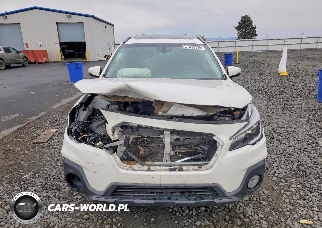 2018 Subaru Outback Touring VIN:4S4BSATCXJ3393113 - 5