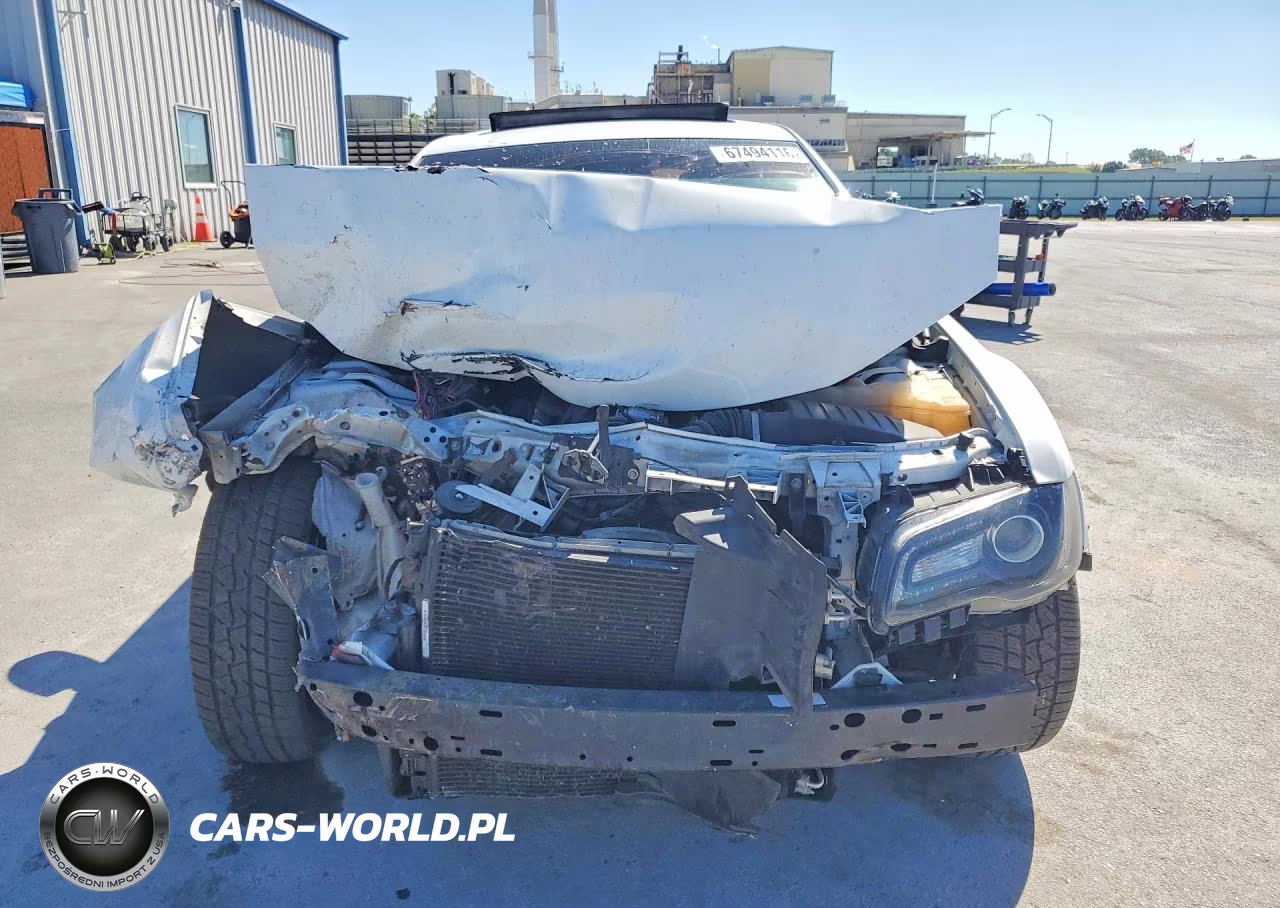 2022 Chrysler 300 S VIN:2C3CCABTXNH121143 - 5