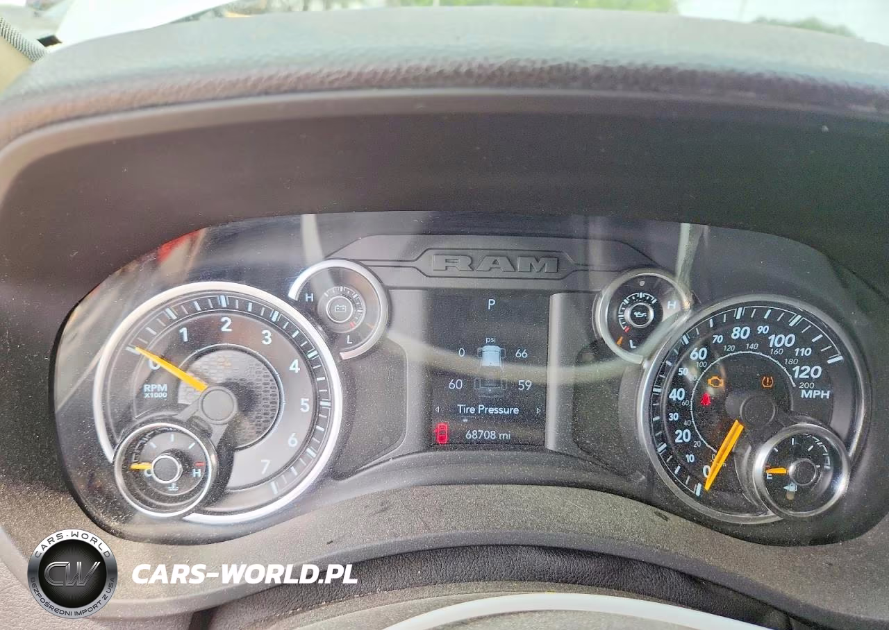 2019 Ram 2500 Tradesman VIN:3C6UR5HJ3KG587396 - 9