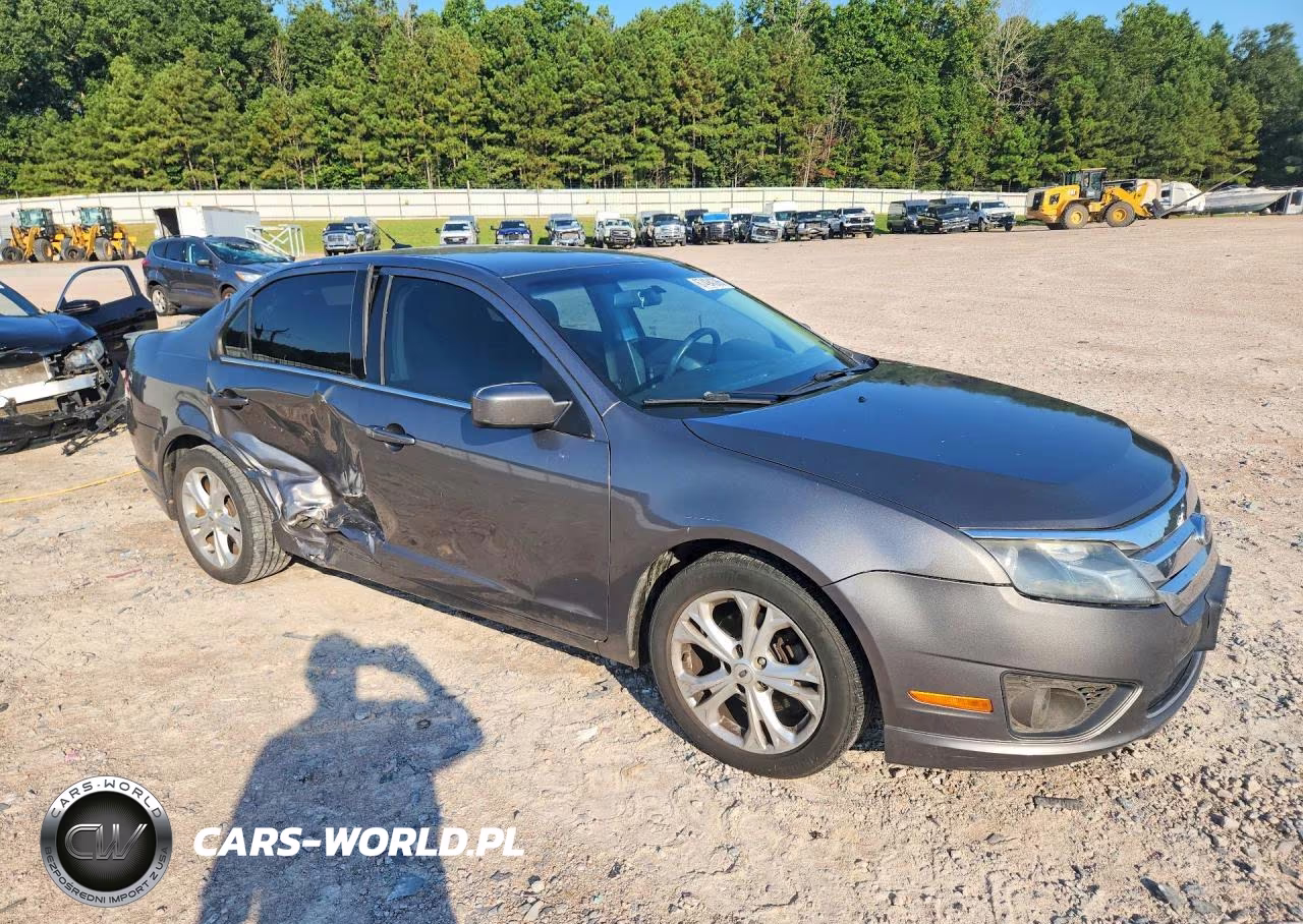 2012 Ford Fusion Se VIN:3FAHP0HA2CR184072 - 4