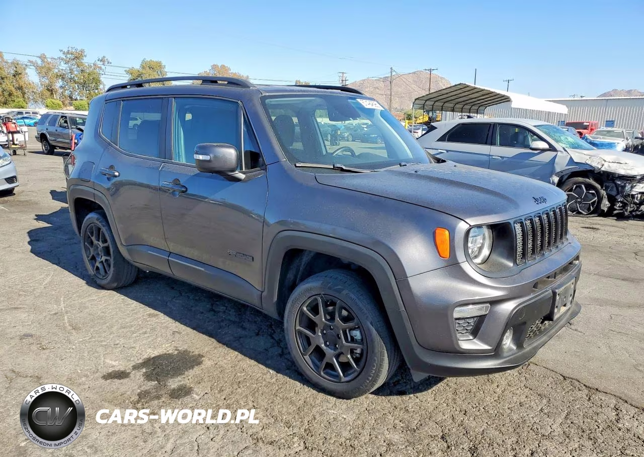 2020 Jeep Renegade Latitude VIN:ZACNJBBB2LPM00456 - 4