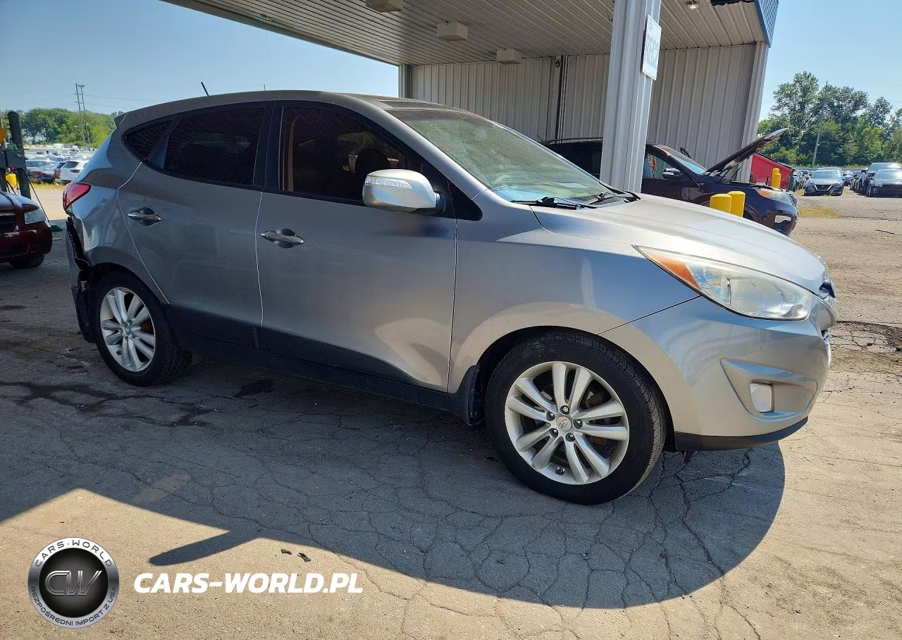 2013 Hyundai Tucson Limited VIN:KM8JU3AC3DU564190 - 4