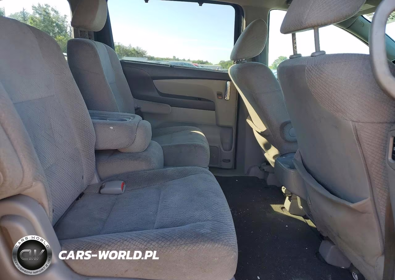 2016 Honda Odyssey Se VIN:5FNRL5H37GB081102 - 11