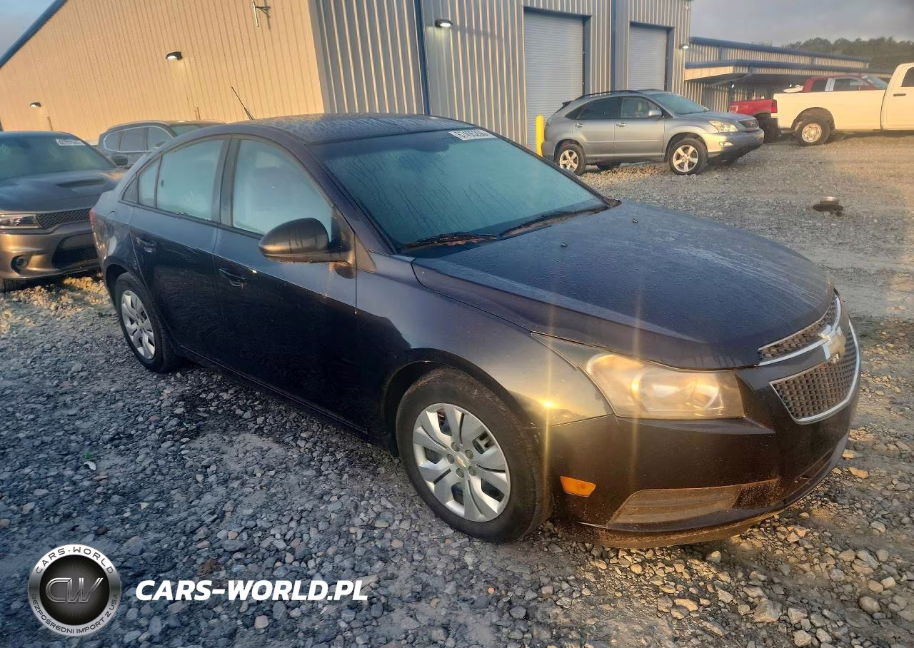 2014 Chevrolet Cruze Ls VIN:1G1PA5SH2E7428896 - 4