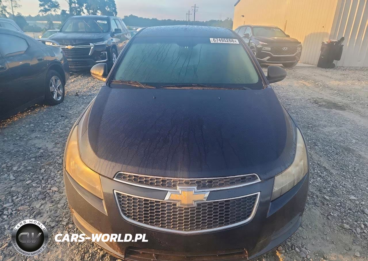 2014 Chevrolet Cruze Ls VIN:1G1PA5SH2E7428896 - 5
