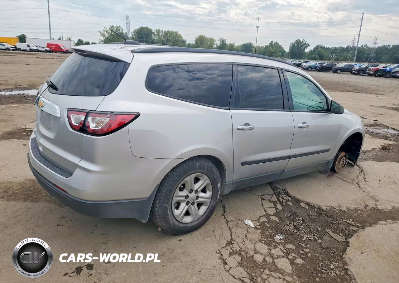 2017 Chevrolet Traverse Ls VIN:1GNKRFED4HJ271556 - 3