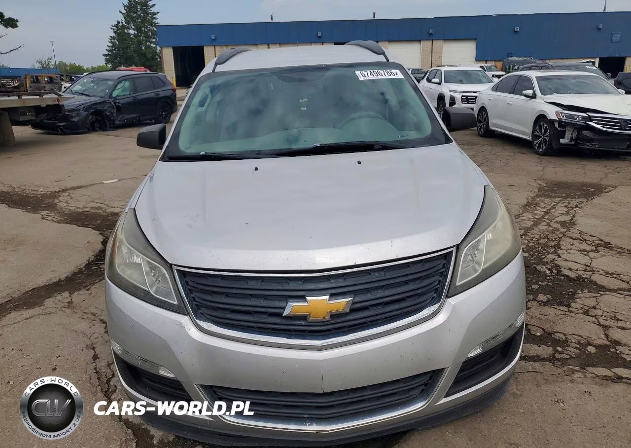 2017 Chevrolet Traverse Ls VIN:1GNKRFED4HJ271556 - 5