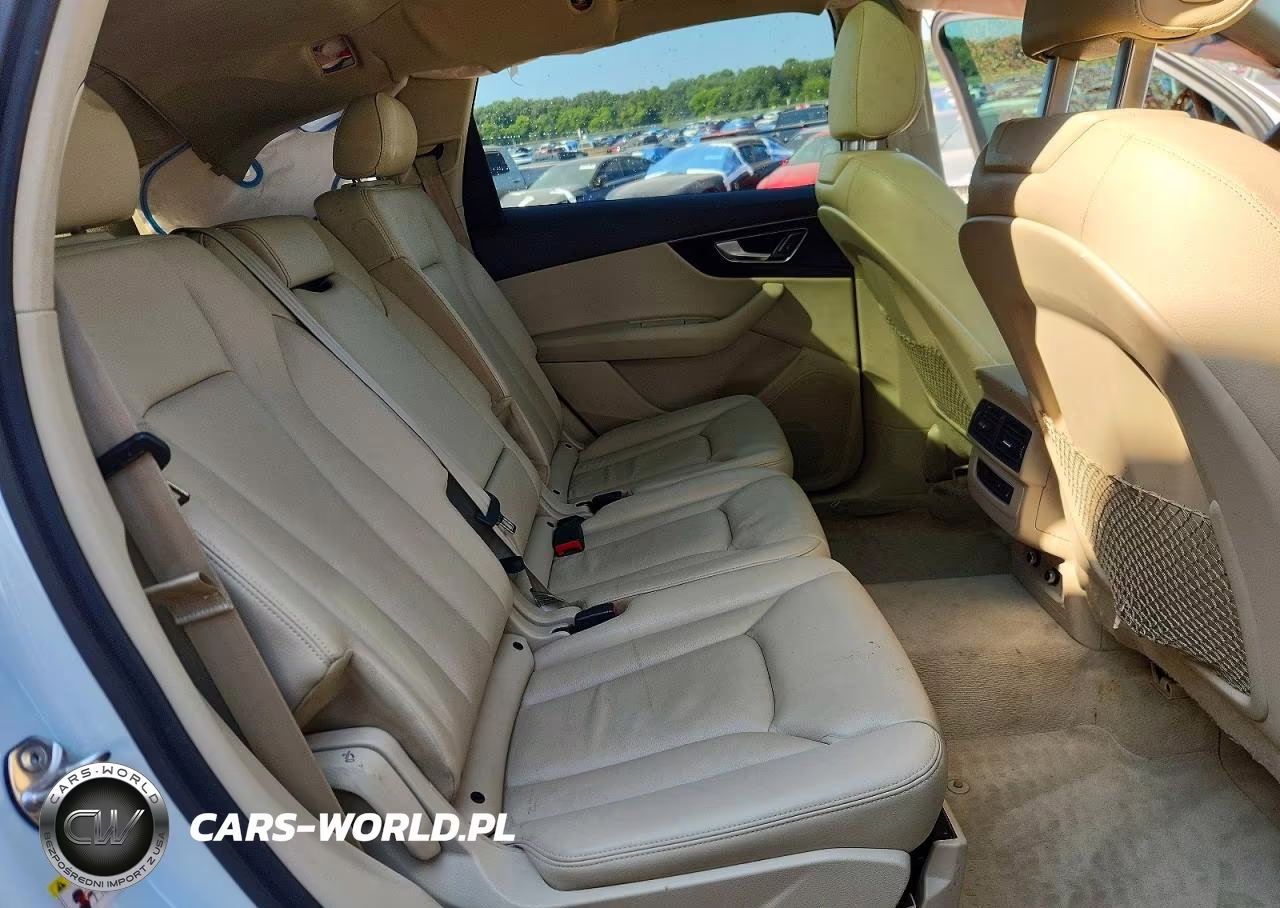 2019 Audi Q7 Premium VIN:WA1AAAF74KD032659 - 11