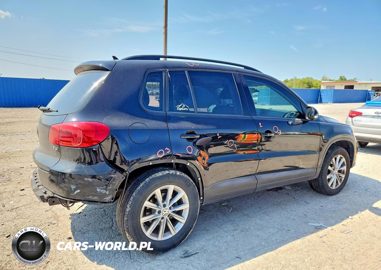 2017 Volkswagen Tiguan S VIN:WVGAV7AX3HK052065 - 3