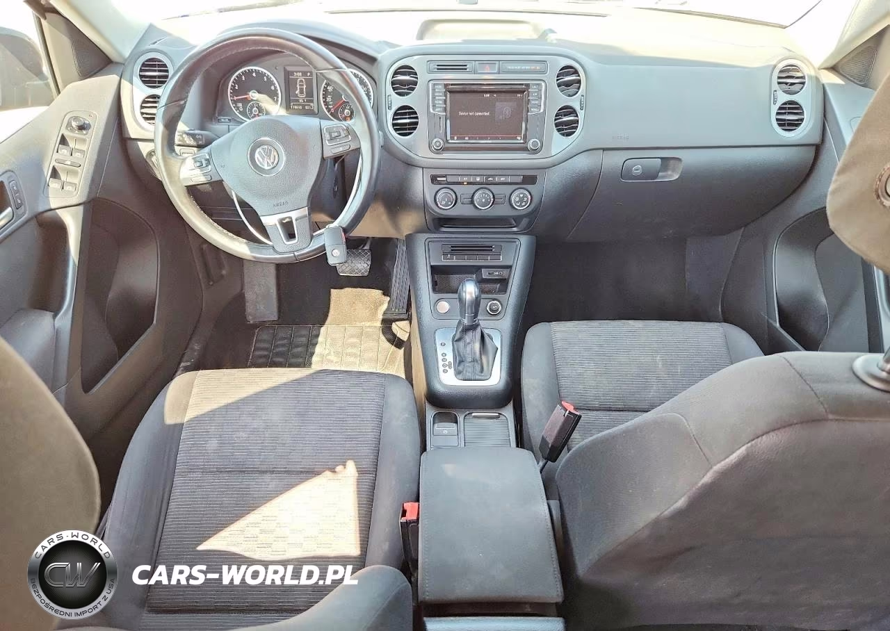2017 Volkswagen Tiguan S VIN:WVGAV7AX3HK052065 - 8