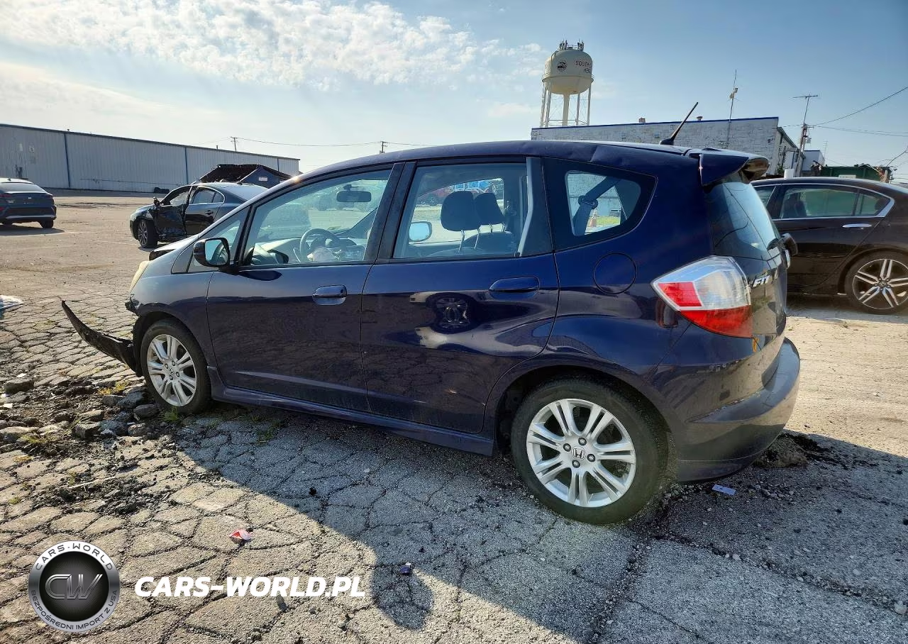 2010 Honda Fit Sport VIN:JHMGE8H49AC031946 - 2
