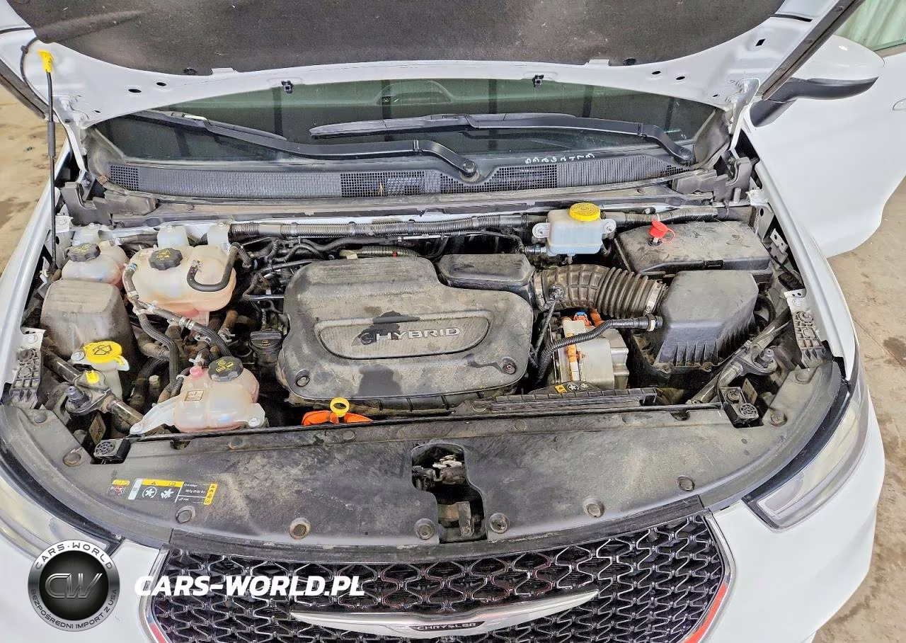2023 Chrysler Pacifica Hybrid Touring L VIN:2C4RC1L74PR599112 - 12