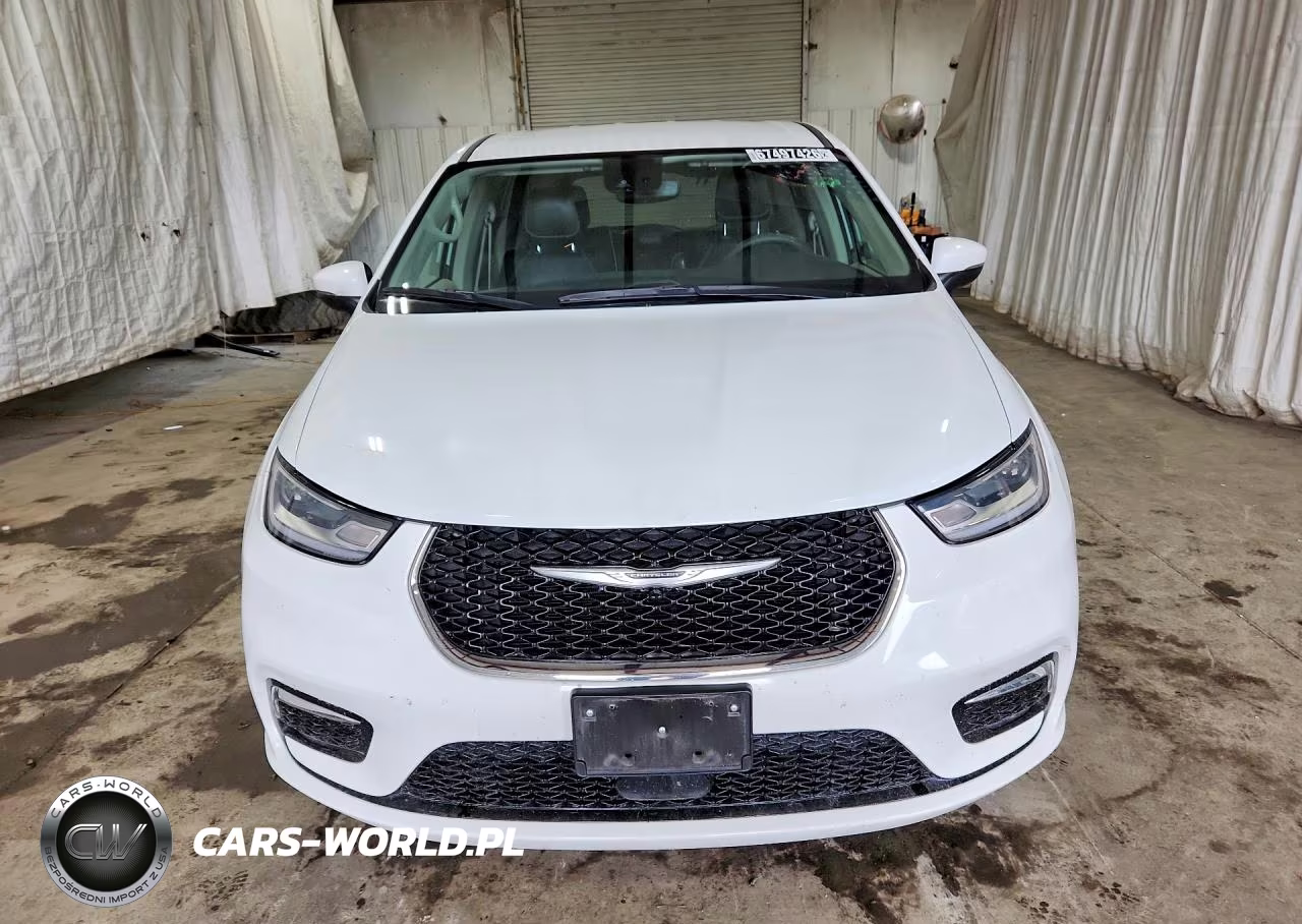 2023 Chrysler Pacifica Hybrid Touring L VIN:2C4RC1L74PR599112 - 5