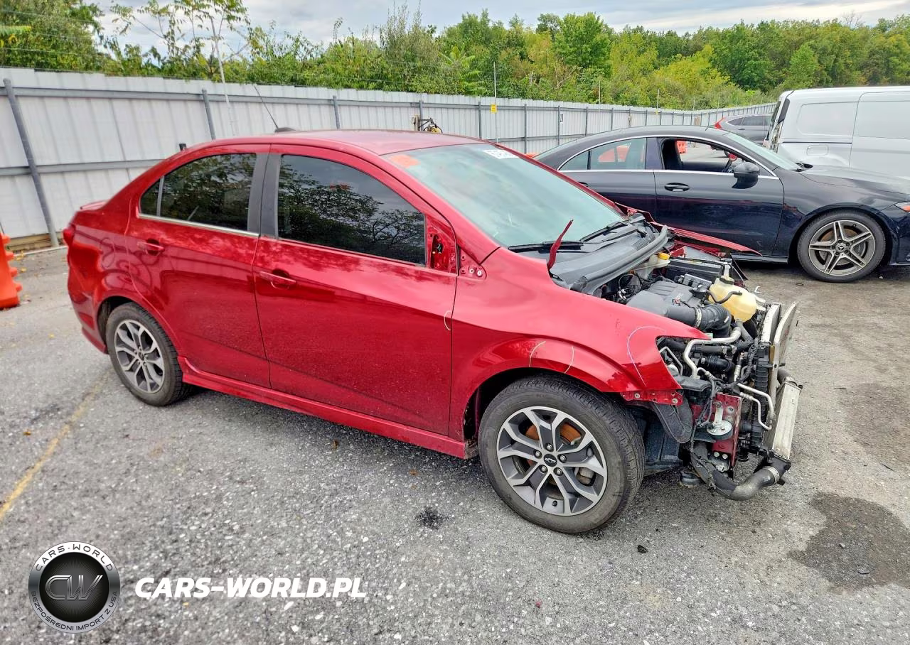 2020 Chevrolet Sonic Lt VIN:1G1JD5SB2L4100563 - 4
