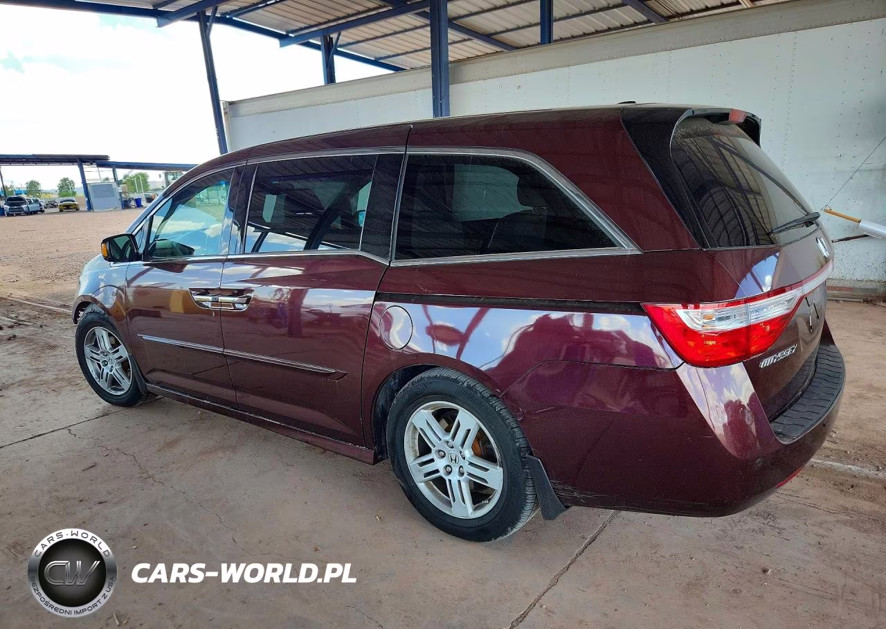 2011 Honda Odyssey Touring VIN:5FNRL5H96BB028176 - 2