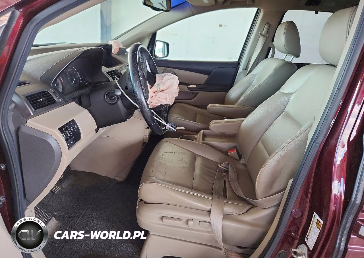 2011 Honda Odyssey Touring VIN:5FNRL5H96BB028176 - 7